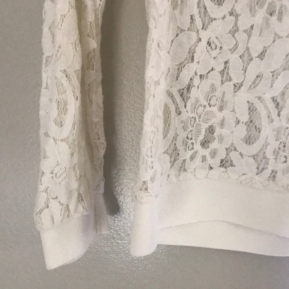 Express lace top - Picture 2 of 3